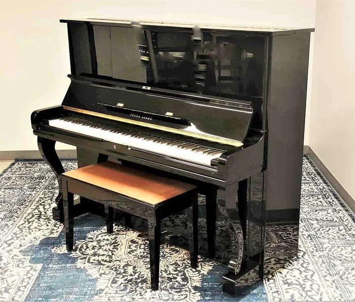 Young Chang Young Chang 52″ Upright Piano | U131 | Polished Ebony | SN: 1671621